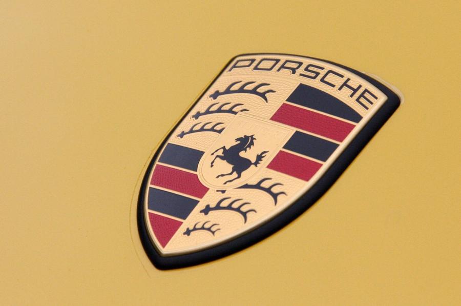  Porsche 911 GTS 2011 года  (фото 2 из 44)